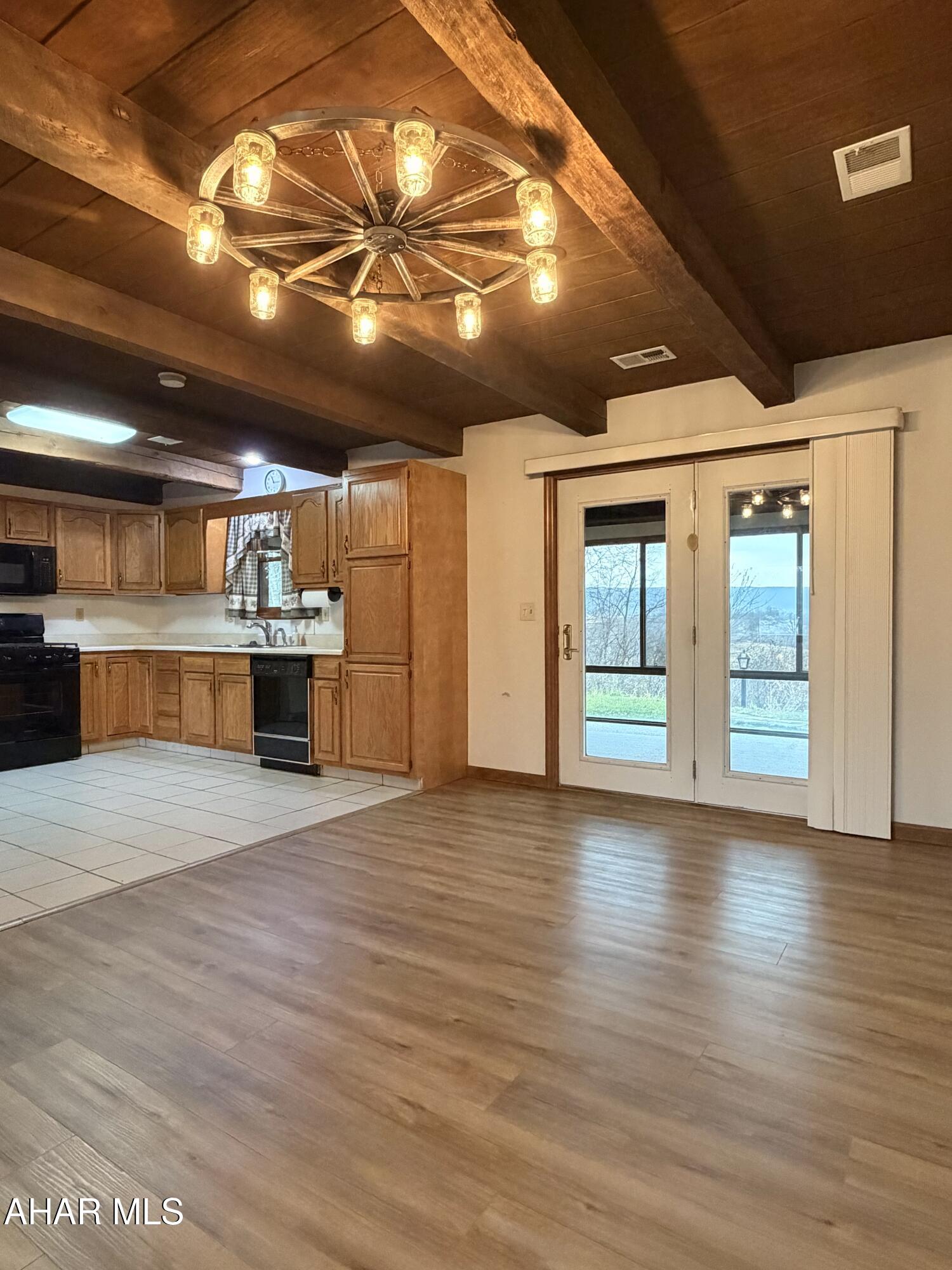 Rolling Hills - Residential