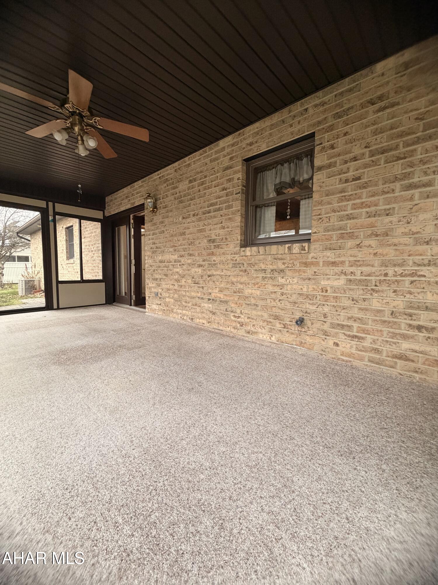 Rolling Hills - Residential