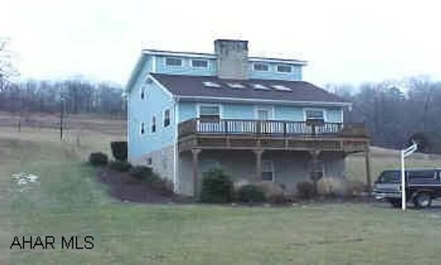 Home has good quality carpet and vinyl flooring.