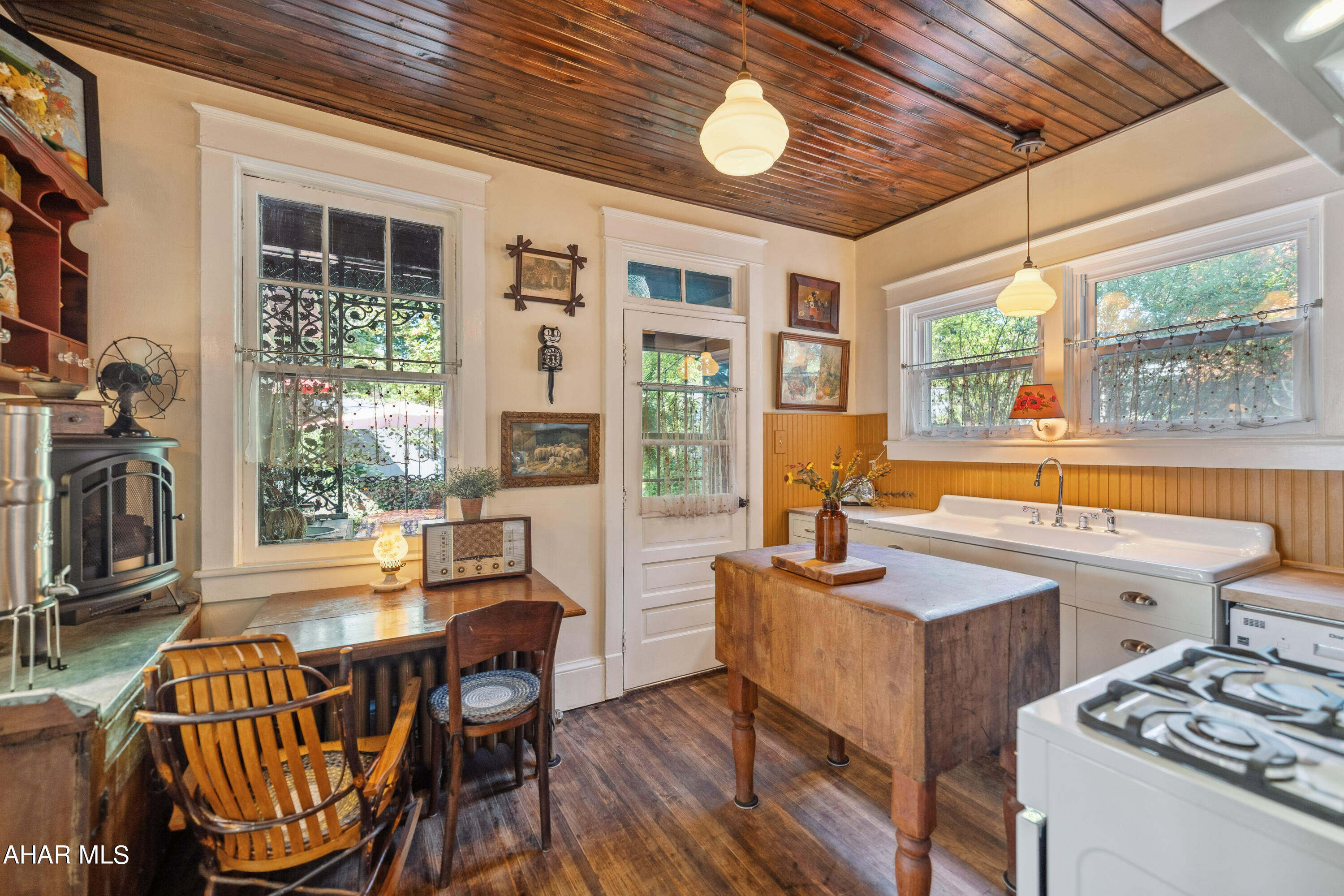 Unknown - Residential