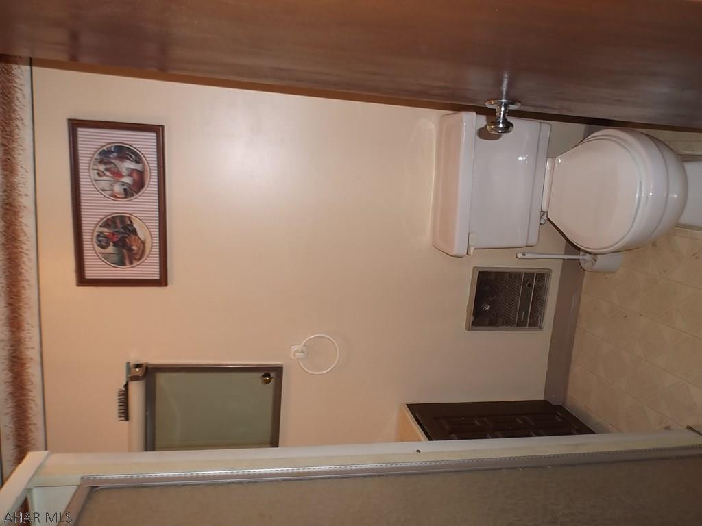 Unknown - Commercial Sale