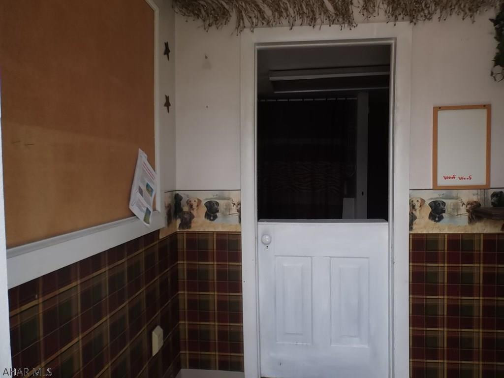 Unknown - Commercial Sale