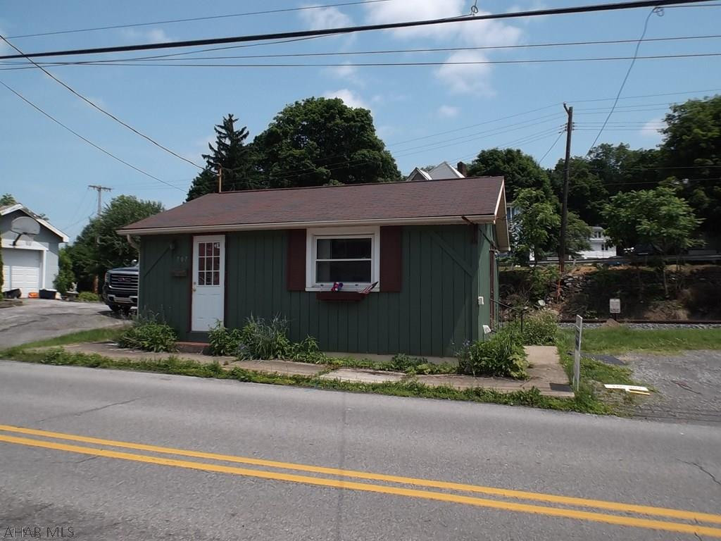 Unknown - Commercial Sale