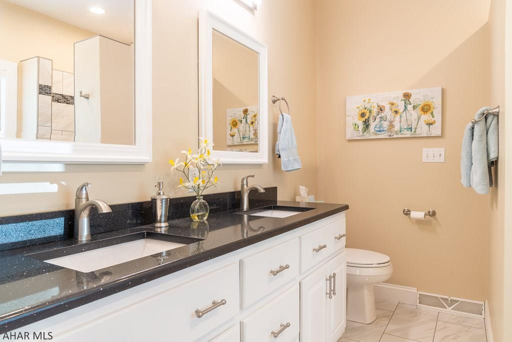 Las Villas - Residential