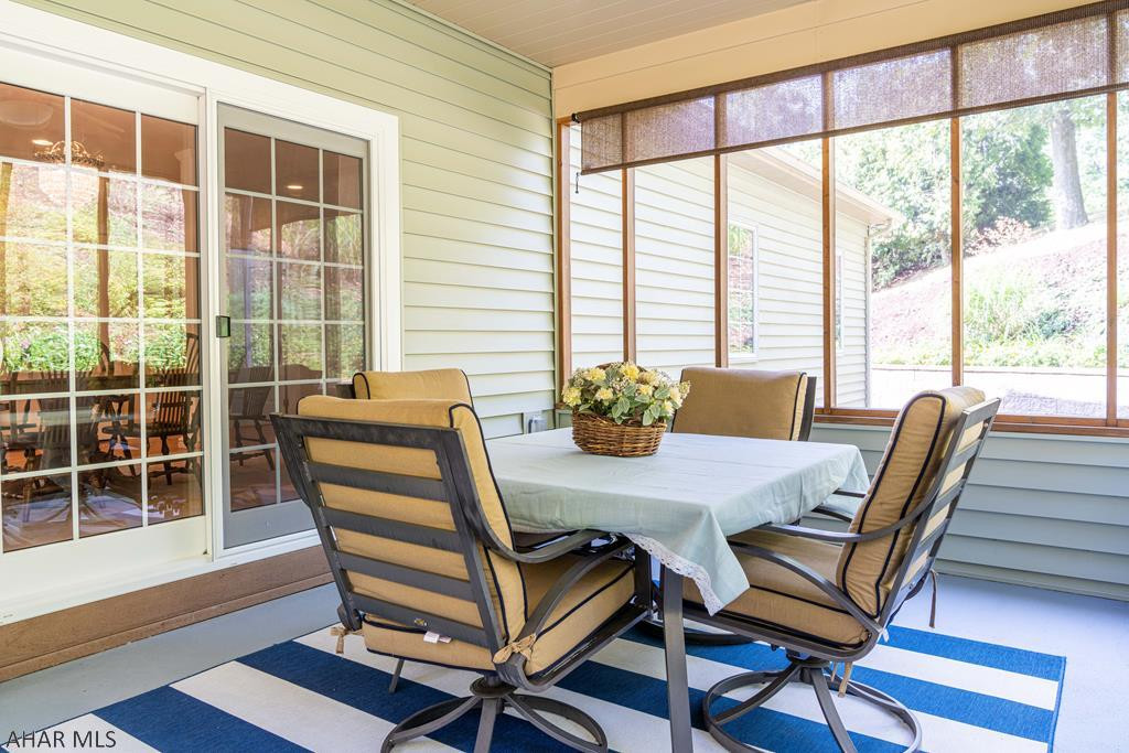 Las Villas - Residential