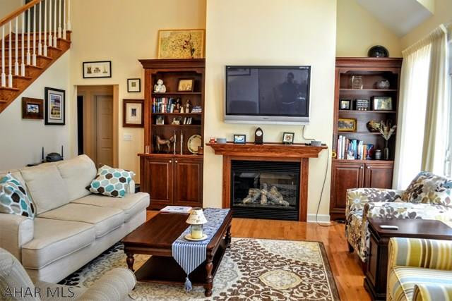 Fox Hollow - Residential