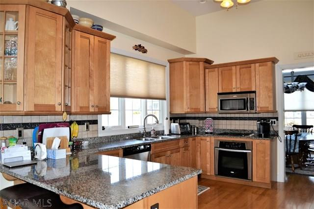 Fox Hollow - Residential