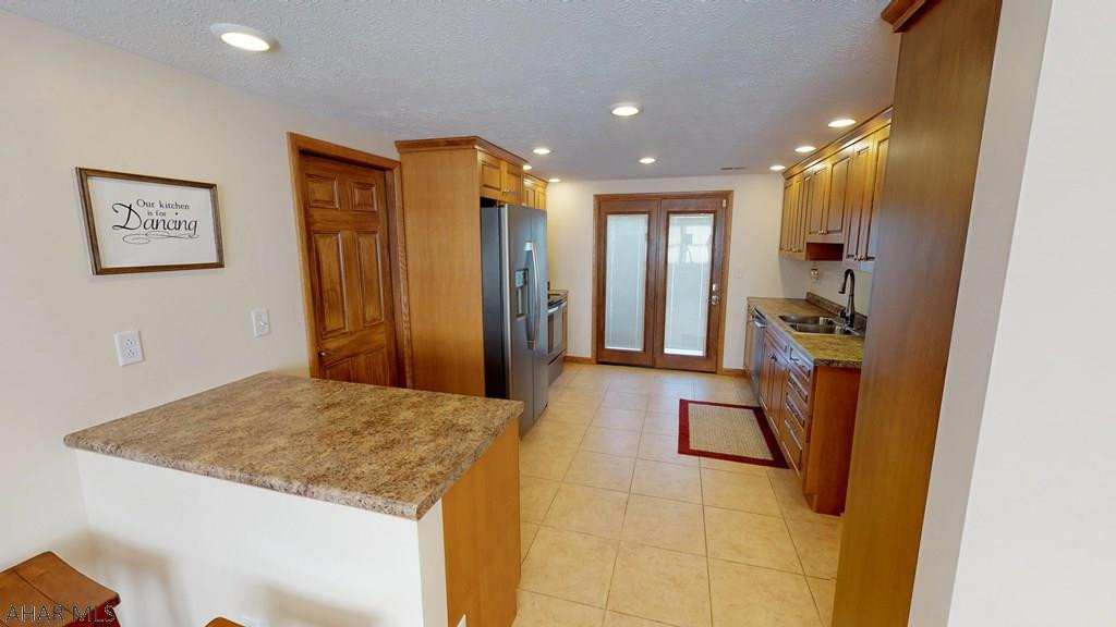 Crestwood - Residential