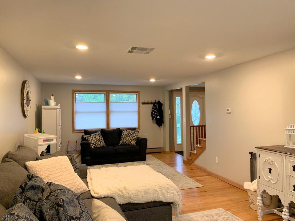 Crestwood - Residential