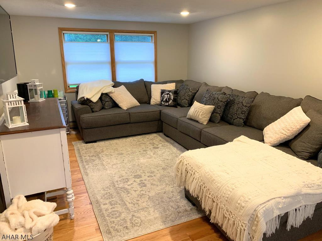 Crestwood - Residential