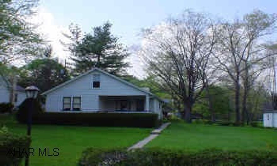 Nice rancher in private location on large level lot, 3 bedrooms, garage, and more. Needs some TLC. Nice rancher in private location on large level lot, 3 bedrooms, garage, and more. Needs some TLC.