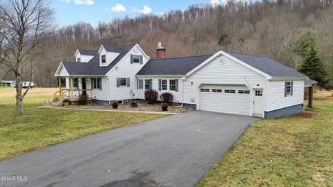 Photo for 136 Twin Lakes Road
