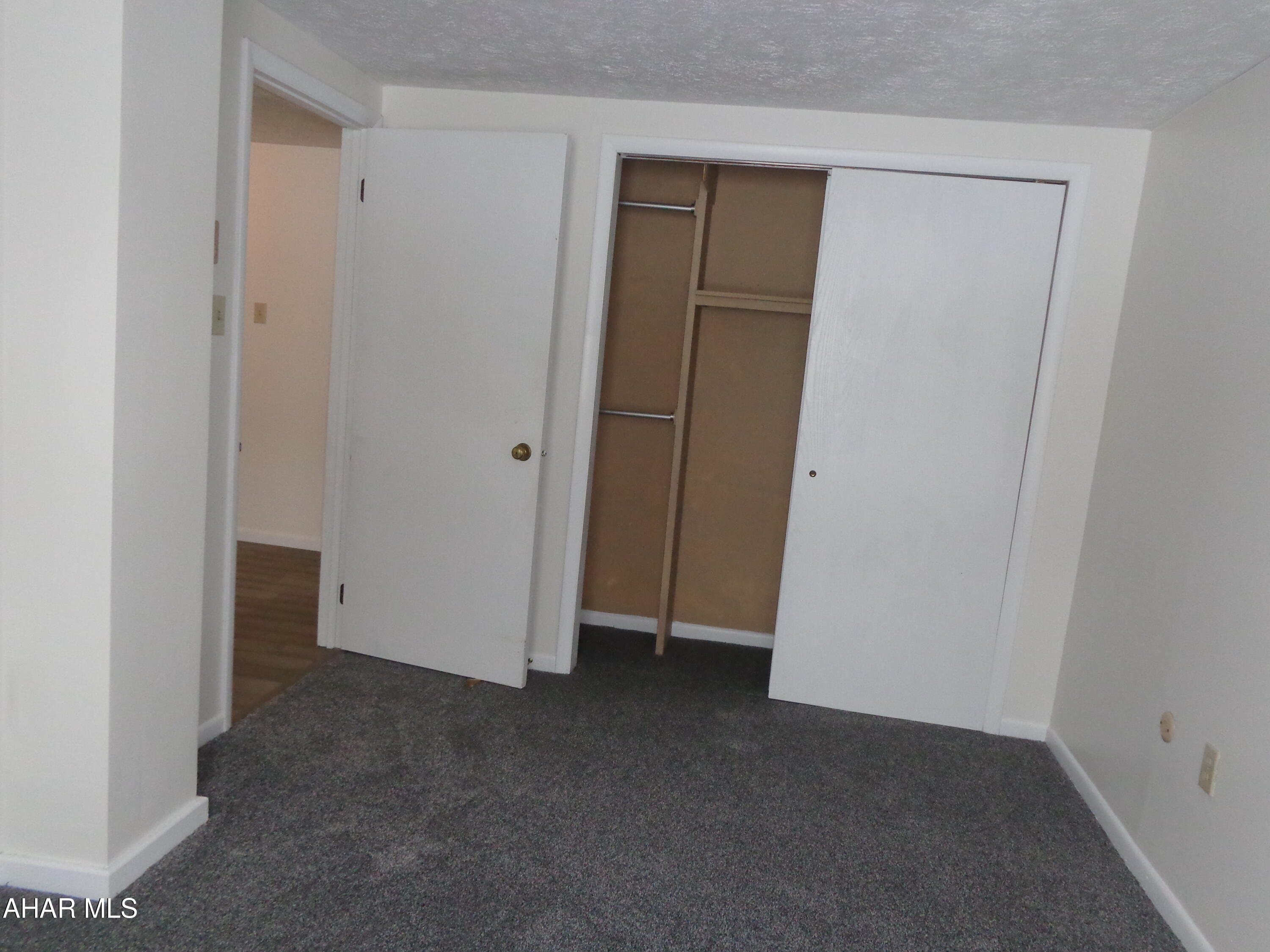 Maple Hollow - Residential