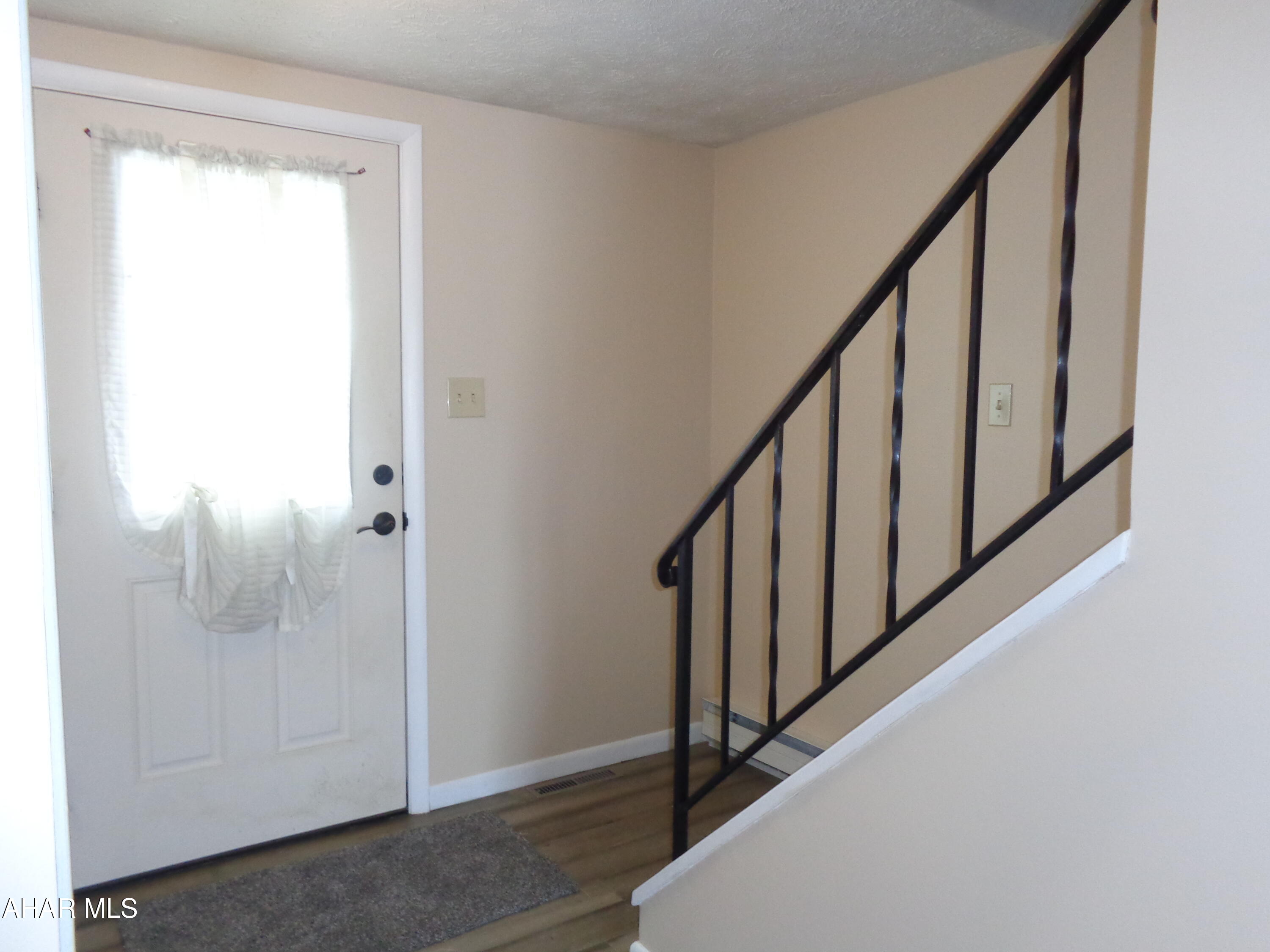 Maple Hollow - Residential