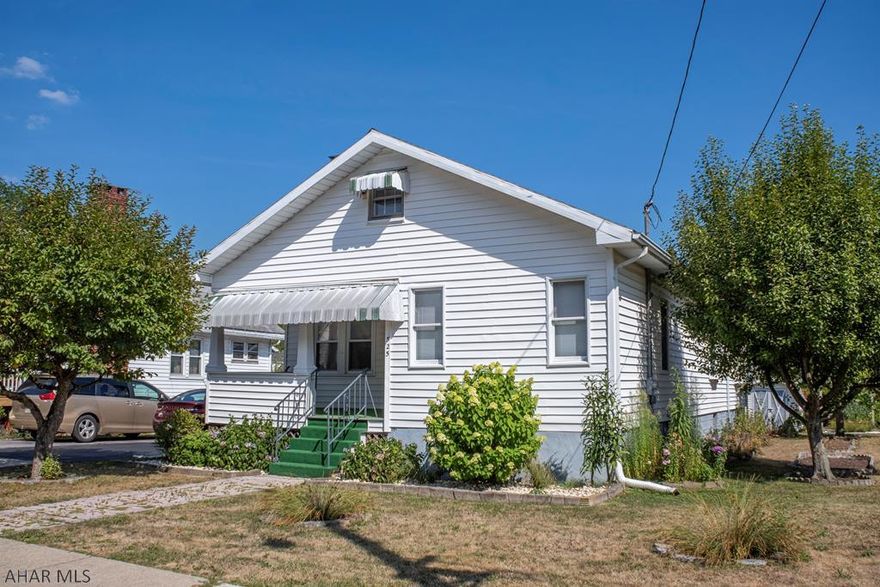 One-story living a located only a few feet away from PSU Altoona Campus on a dead end street. This single-level home has a living room with a gas fireplace, dining room that could also be used as a home office, two bedrooms separated by a full bath and a family room with half bath and that could be used as a third bedroom. Off street parking with a detached 20x20 garage and shed for additional storage. Check out our 3D virtual tour and schedule a showing today.