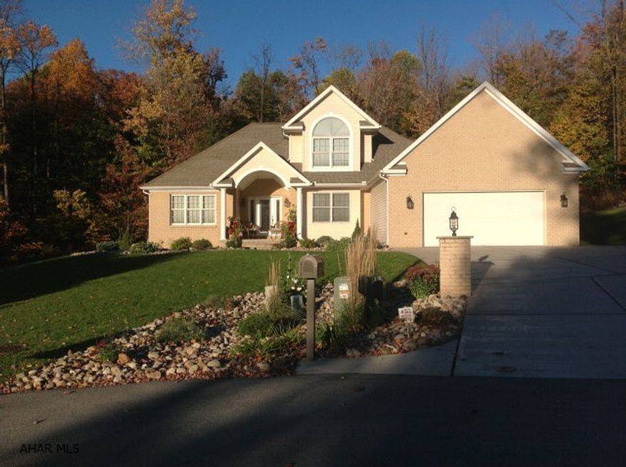 Beautifully landscaped 3 bedroom home located on a quiet cul-de-sac. Private lot with 1.58 acres. Open floor plan, master bedroom includes jacuzzi bath. Attached 2 car 24x24 garage. Blown in insulation