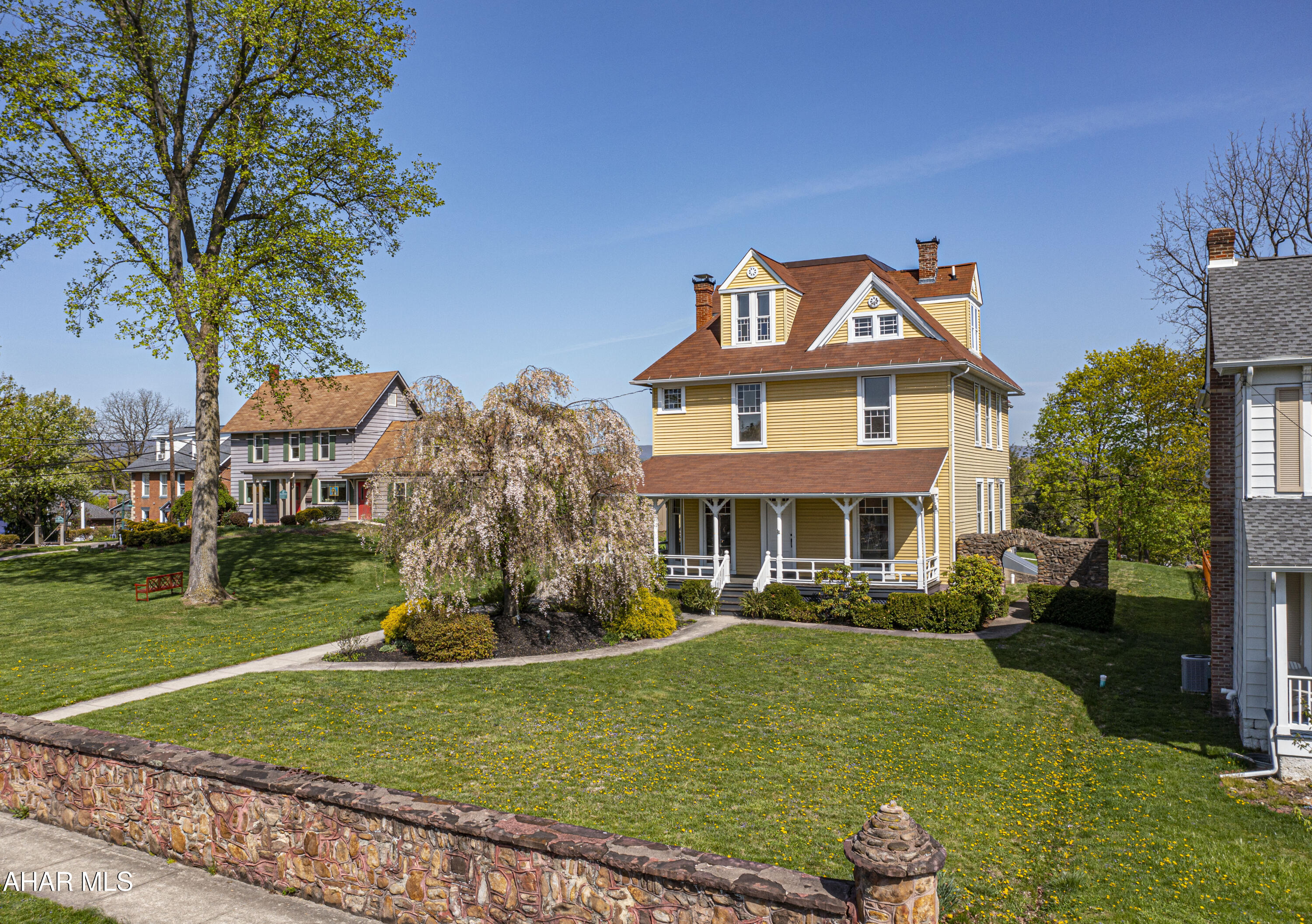 Hollidaysburg - Residential