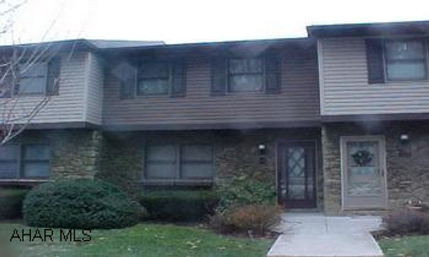 Excellent Condition - 3 BR, 2.5 BA, Deck, Garage, Family Room in basement, Gas Fireplace in Living Room - Ceramic Tile and Carpet, Central Air, Great View of City, Deck.  Assoc Fee $50 / month. Excellent Condition - 3 BR, 2.5 BA, Deck, Garage, Family Room in basement, Gas Fireplace in Living Room - Ceramic Tile and Carpet, Central Air, Great View of City, Deck.  Assoc Fee $50 / month.