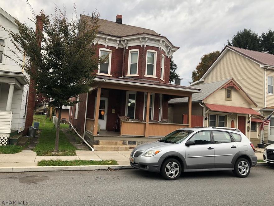 Nicely maintained 3 bedroom, 1.5 bath home in a great location. Carpets have just been cleaned and a fresh coat of paint inside. Close to many local amenities, stores and shopping. Newer windows, beautifully maintained brick exterior, large spacious bedrooms, formal dining area and a large kitchen are a few of the many features this home has to offer! Don't miss the chance to call this home yours! Very motivated seller!