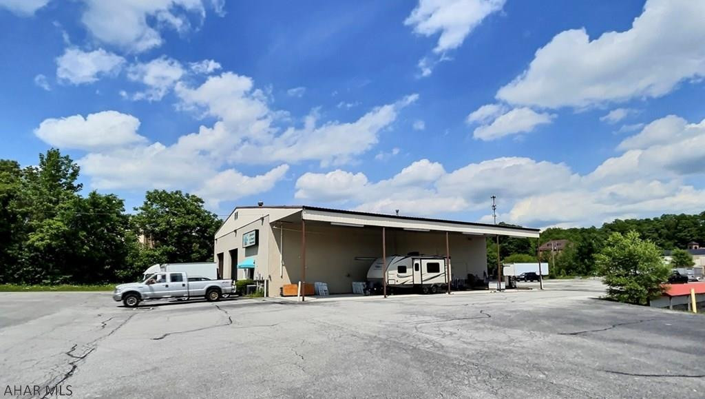 Unknown - Commercial Sale