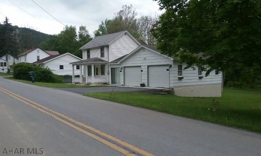 Solid 2 bedroom, 2 story home. Large rooms, nice sized 2 car garage. Located just a short drive from Bedford and only minutes from Shawnee State Park.