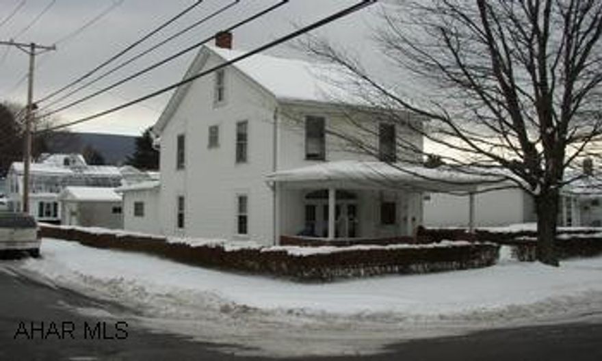 EAST END/ALTOONA-THREE BEDROOM ONE BATH ON LARGE CORNER LOT. THIS HOME FEATURES NEWER ROOF, NEWER GFA FURNACE AND OVERSIZED ONE CAR DETACHED GARAGE. EAST END/ALTOONA-THREE BEDROOM ONE BATH ON LARGE CORNER LOT. THIS HOME FEATURES NEWER ROOF, NEWER GFA FURNACE AND OVERSIZED ONE CAR DETACHED GARAGE.