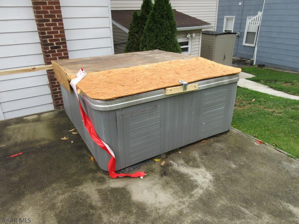 Unknown - Residential