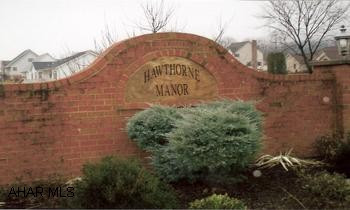 Hawthorne Manor - Land