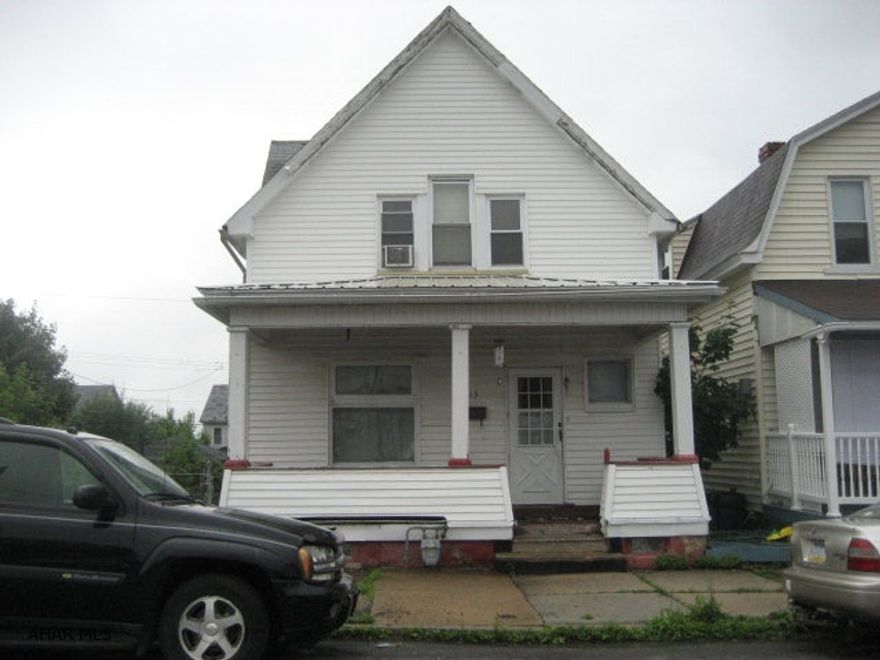 nice 3 bedroom Vinyl siding fenced lot one car garage