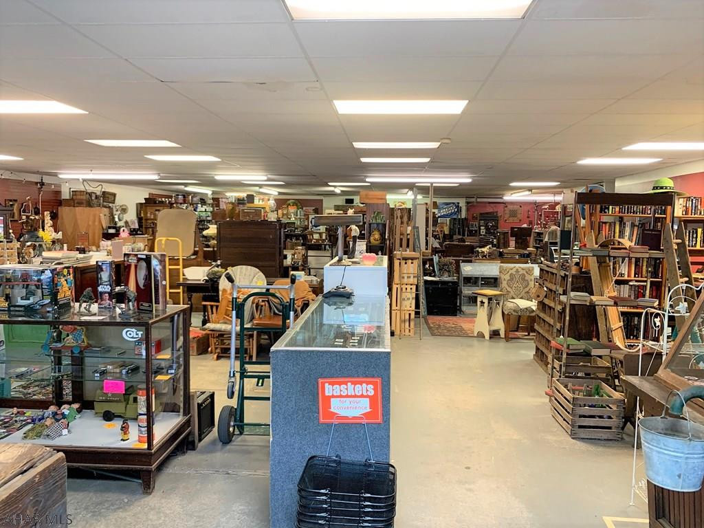 Unknown - Commercial Sale