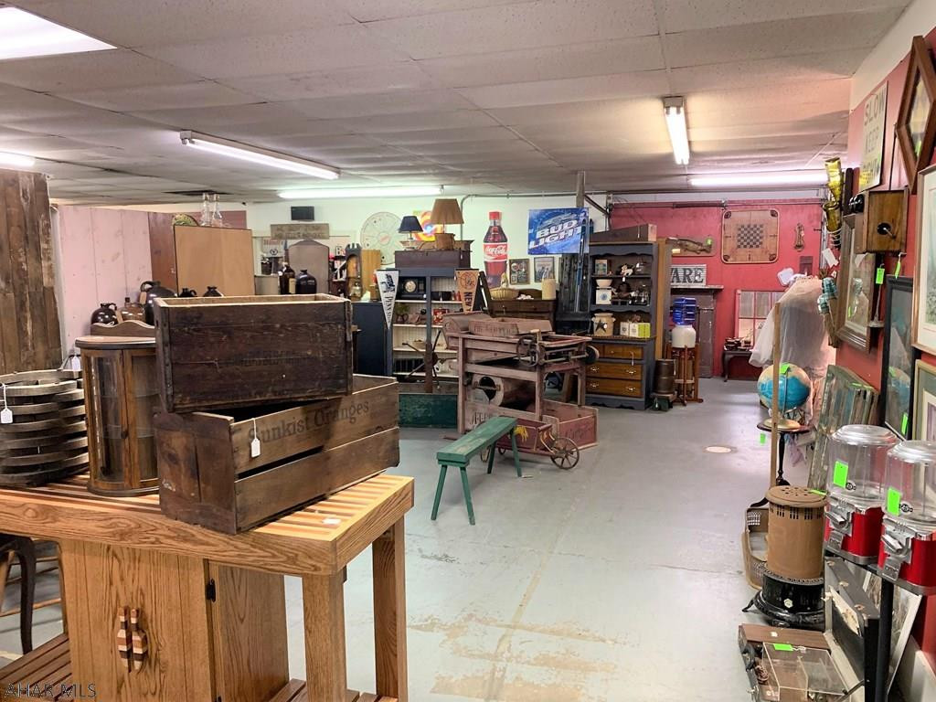 Unknown - Commercial Sale