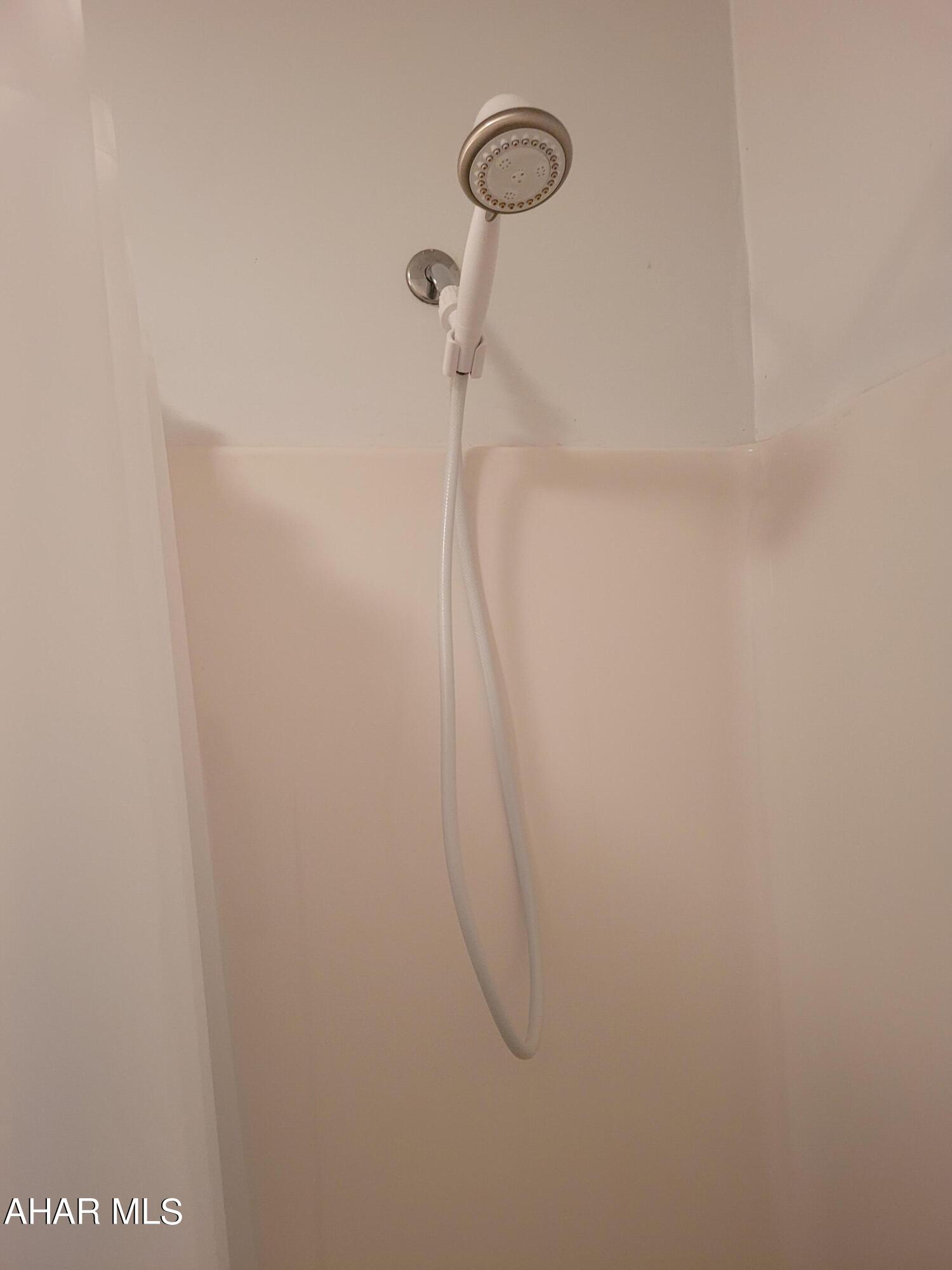 Glendale Yearound - Residential