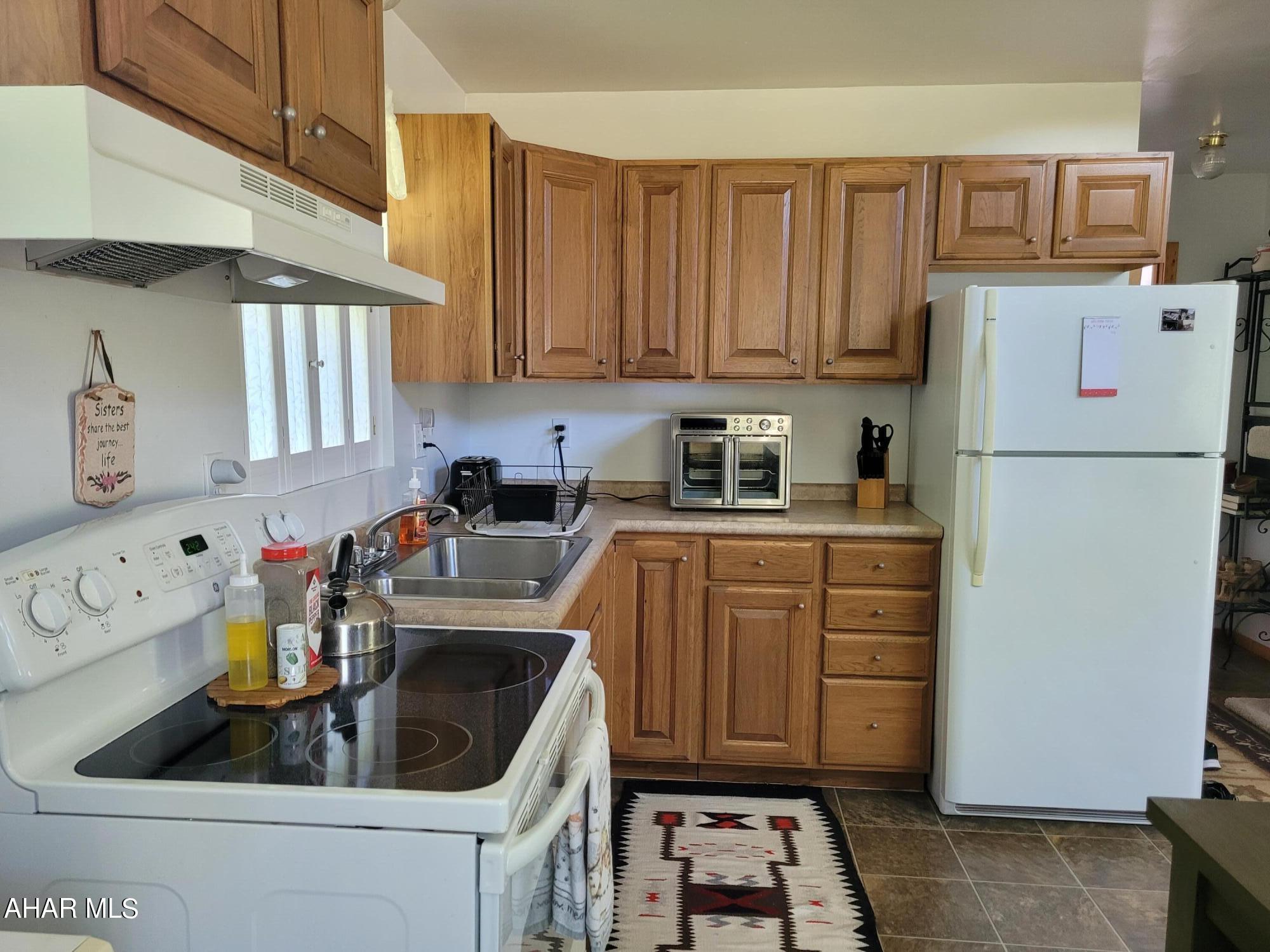 Glendale Yearound - Residential