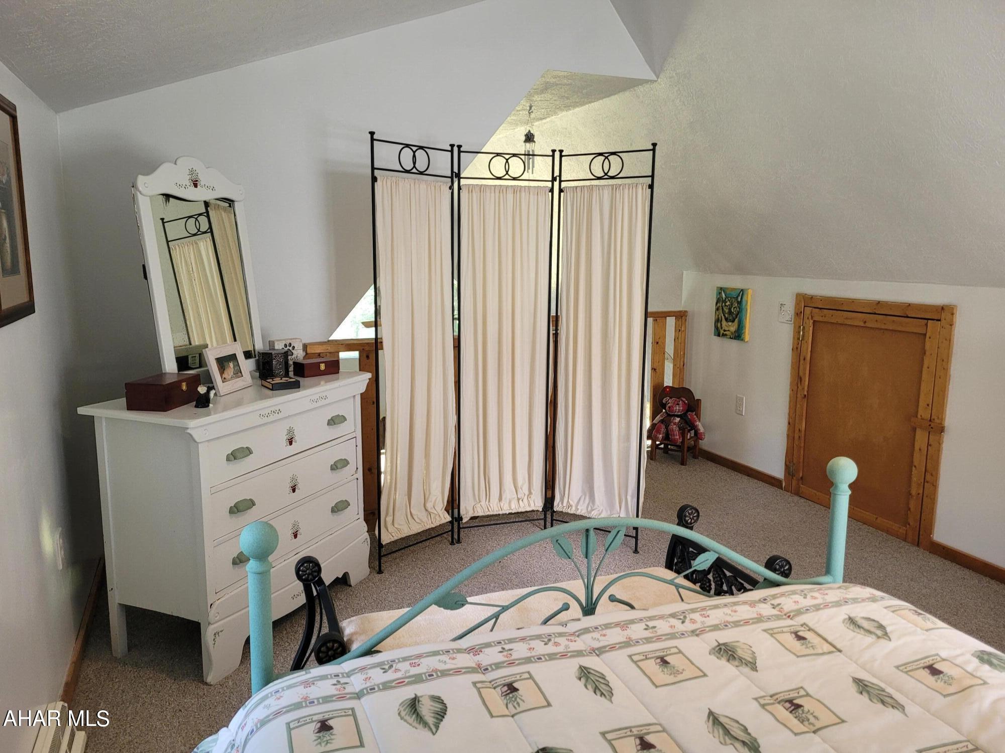 Glendale Yearound - Residential