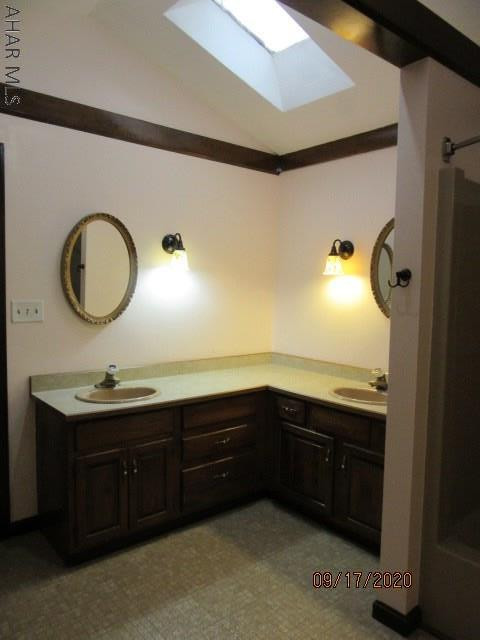 Rolling Hills - Residential