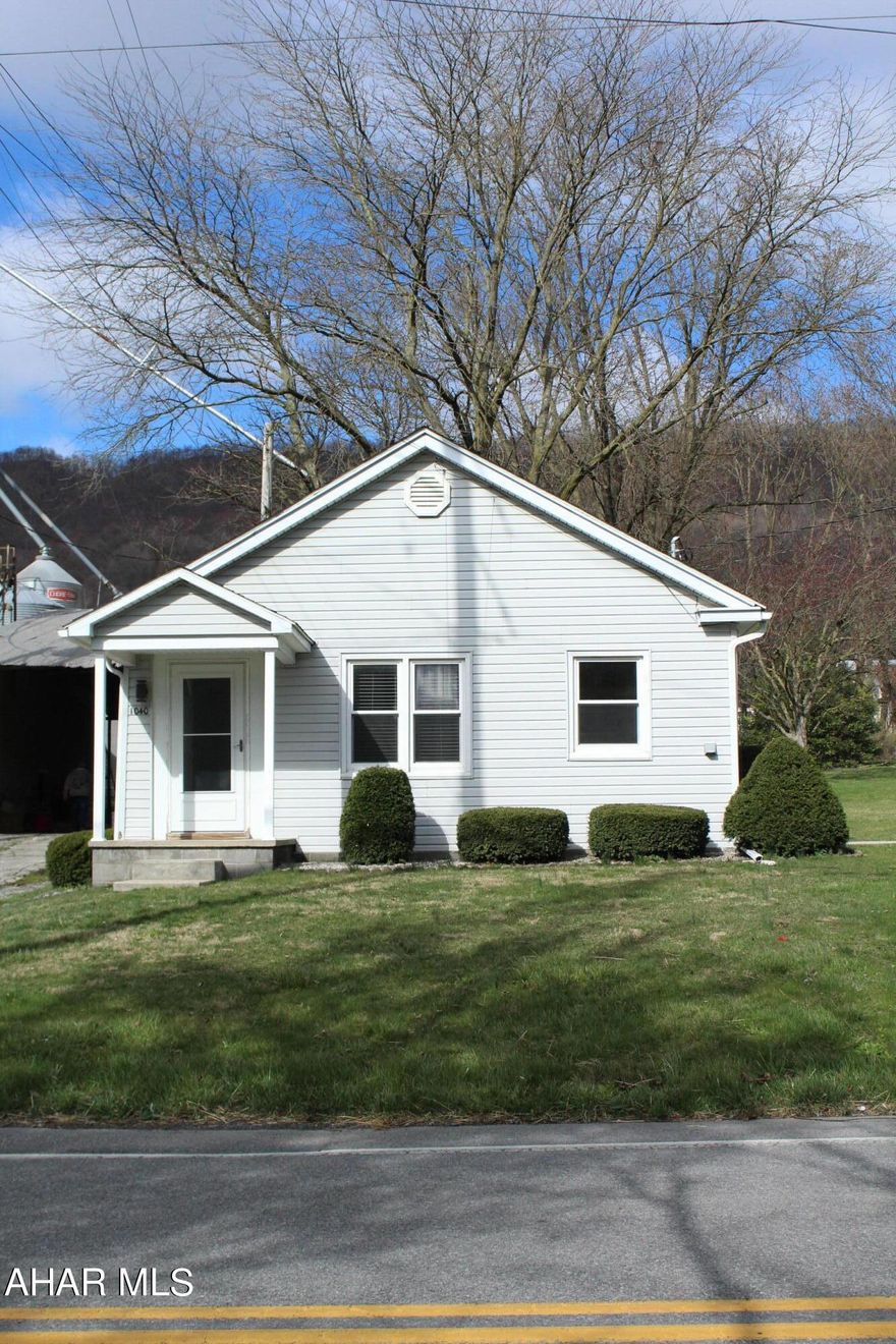 You do not want to miss out on this little beauty. Completely remodeled with new floors, cabinets, appliances, & bathroom. Newer windows, Roof, Heat Pump, and Central Air. Such a beautiful little home.

This is perfect for the first time homeowner or for someone looking to downsize.