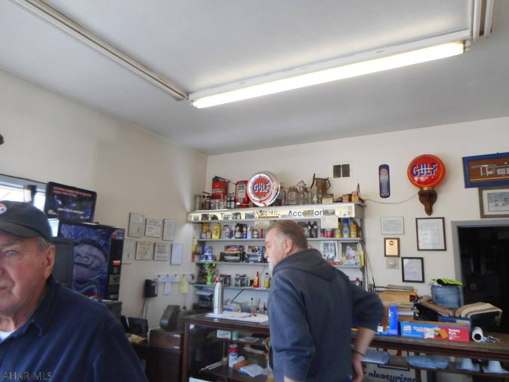 Unknown - Commercial Sale