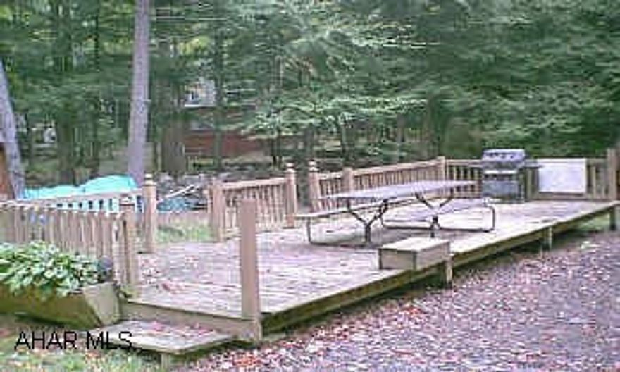 Two really nice campsites in Glendale Yearound. C-139 is 50 x 100 and C-138 is 56 x 101 Two really nice campsites in Glendale Yearound. C-139 is 50 x 100 and C-138 is 56 x 101