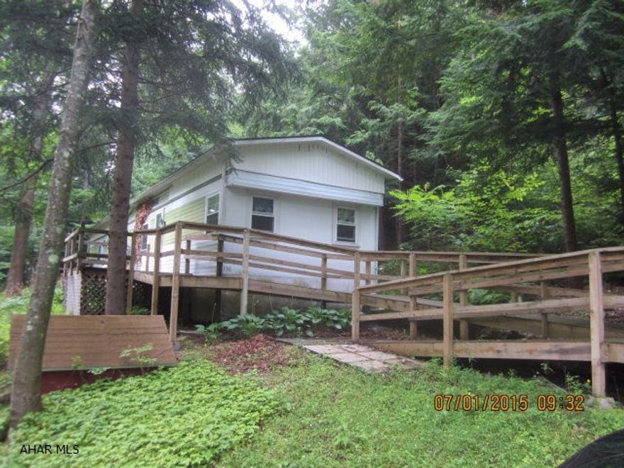 Great getaway with 5 acres close to game lands and Prince Gallitzin State Park!!! Close to Noels Custard Stand and The Pirates Cove.  Great for a home or weekend getaway/camp!