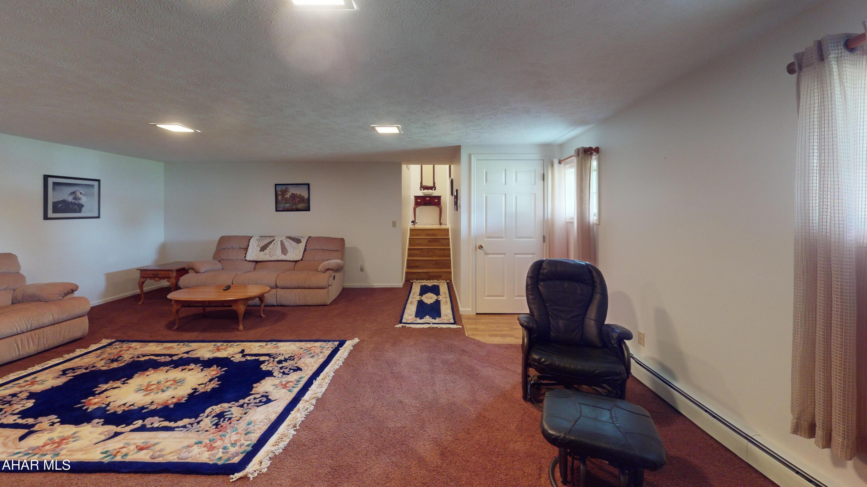 Rolling Hills - Residential