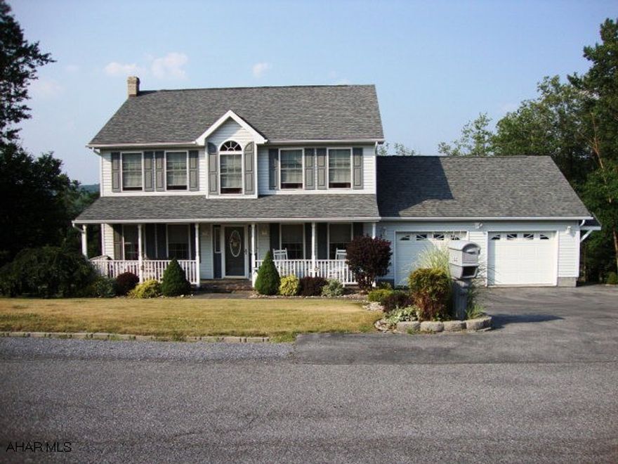 Beautifully maintained 3 BR.home in a quiet neighborhood. This home has oak trim throughout,large kitchen, family room, basement that can be easily finished, walk out onto your back patio,oversized two car garage.Additional 0.3 wooded acre lot included tax id # 30-39-163