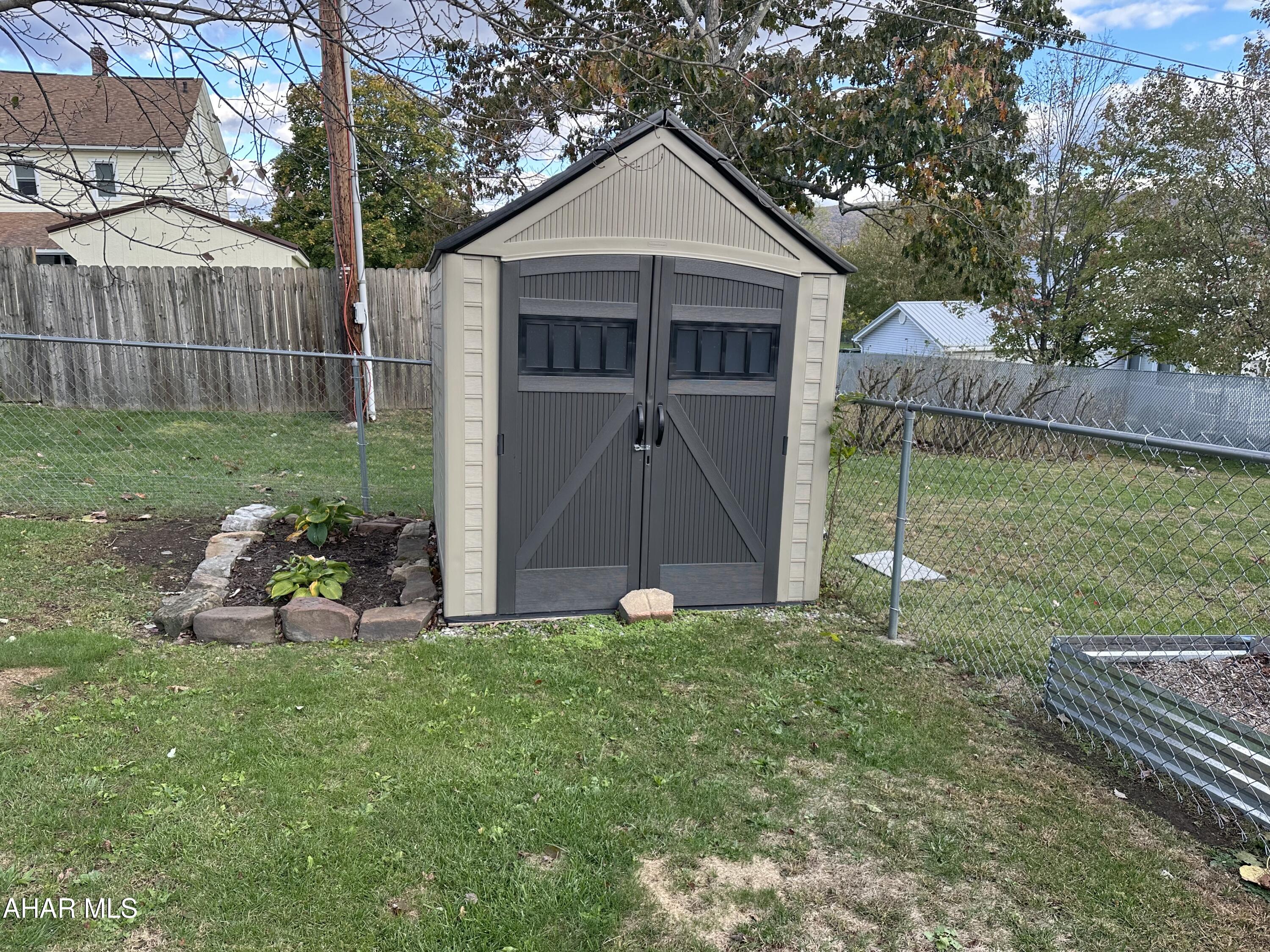 Juniata - Residential