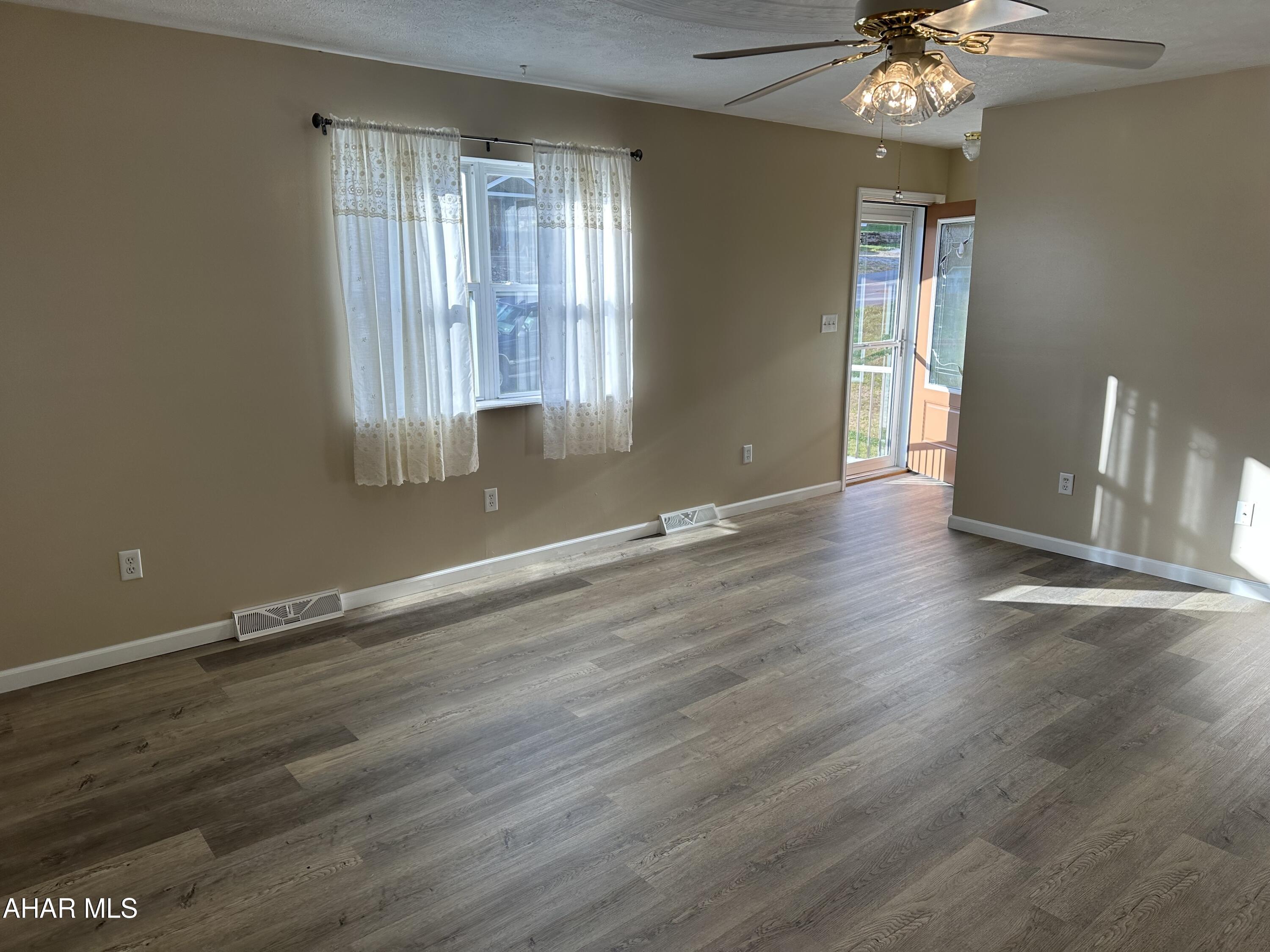 Juniata - Residential