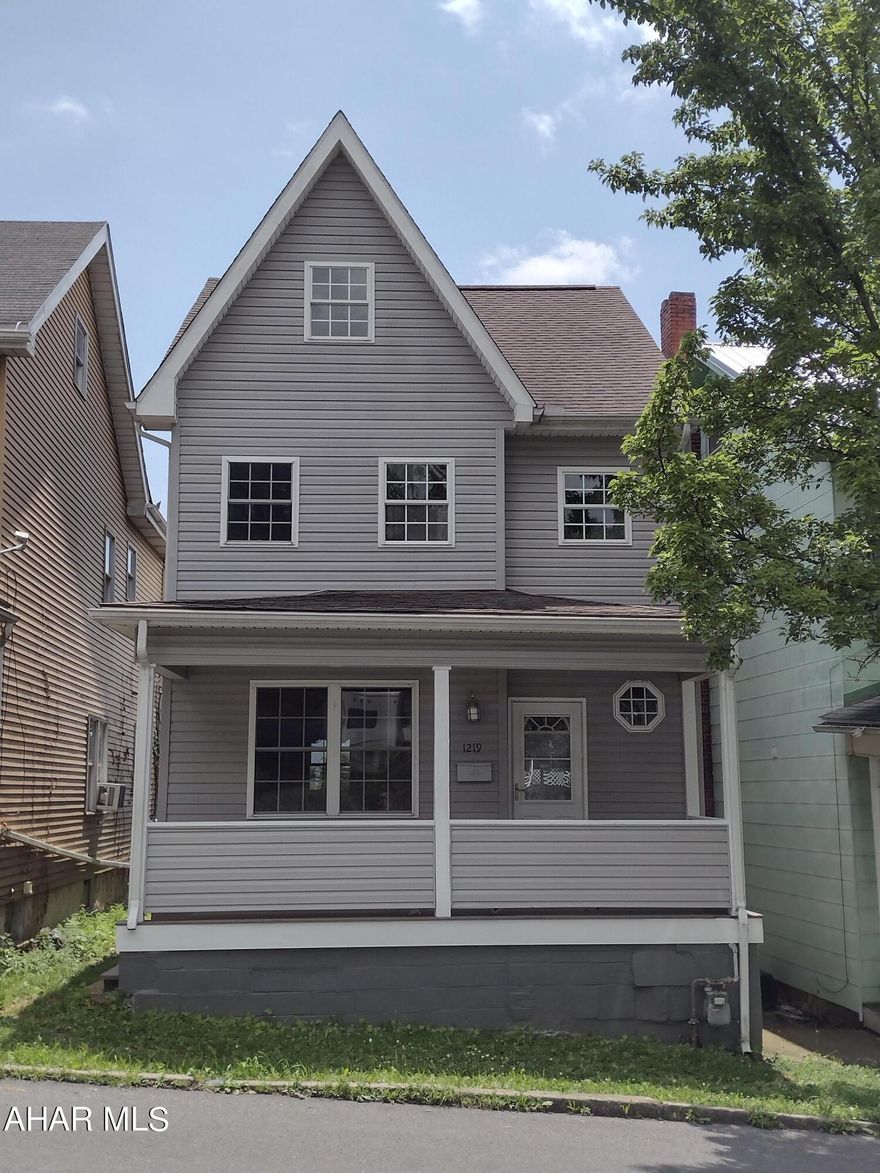 Remodeled and Ready to be Your Home! 4 BR, 1 Bath Home with excellent layout. Painted throughout, All Carpet is New, New Vanity... Low Taxes. Buyer will receive Brand New Appliances if specified in the executed contract. Agent Owned.