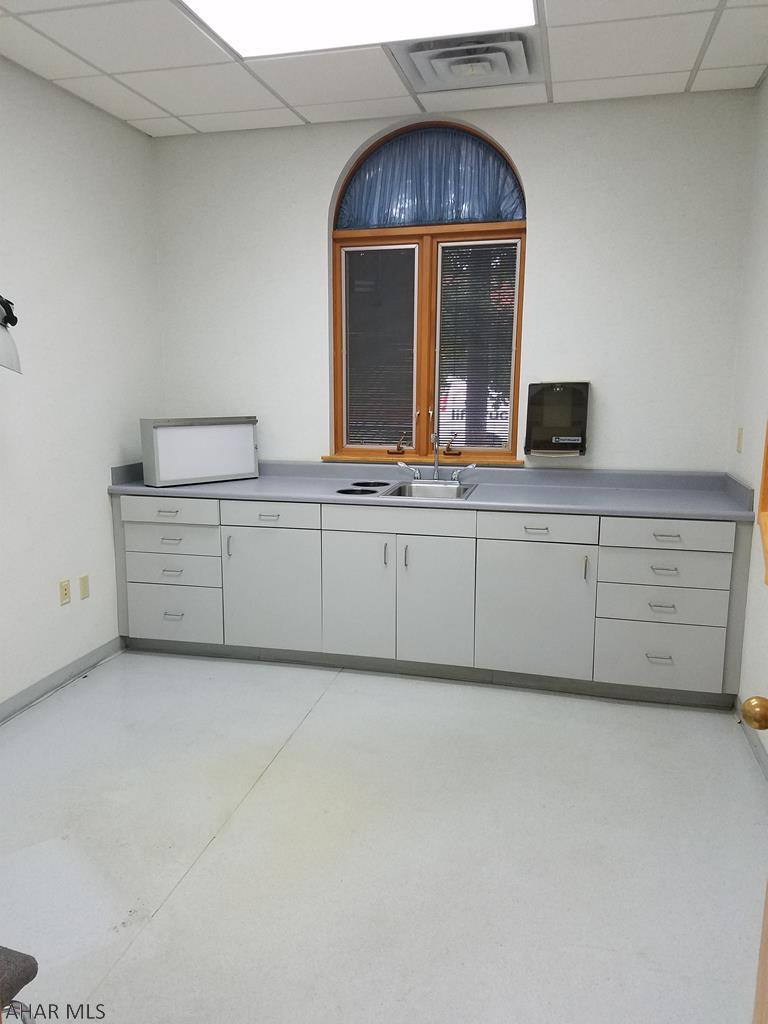 Unknown - Commercial Sale