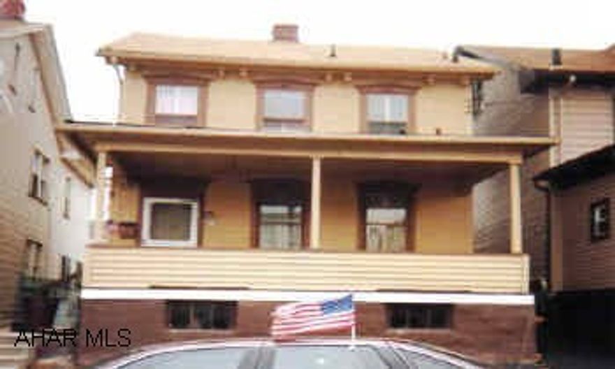 2 story, 2 bedroom, 1 bath, same tenant for 10+ years.  Rent $299/mo. 2 story, 2 bedroom, 1 bath, same tenant for 10+ years.  Rent $299/mo.