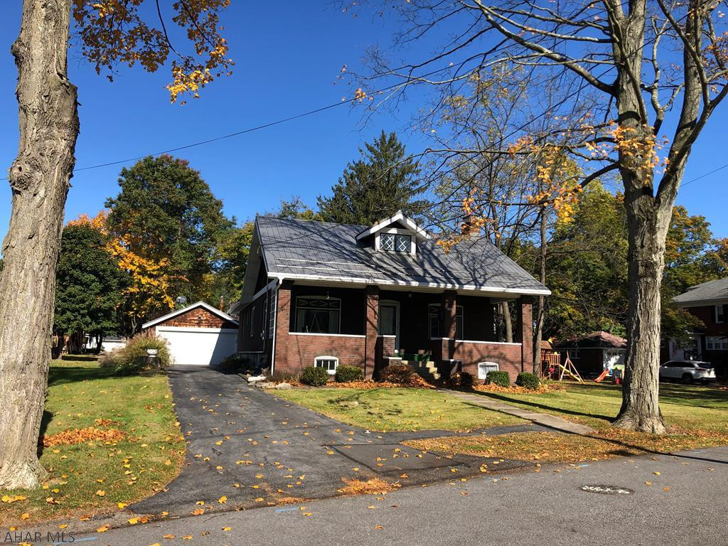 Llyswen - Residential