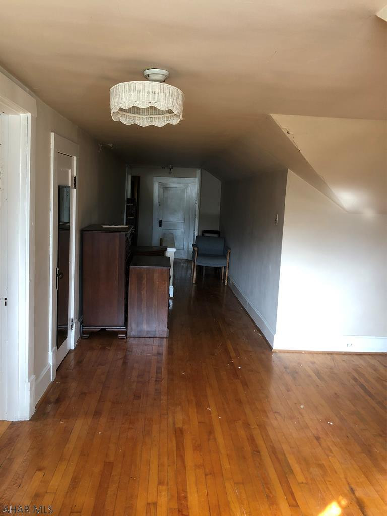 Llyswen - Residential