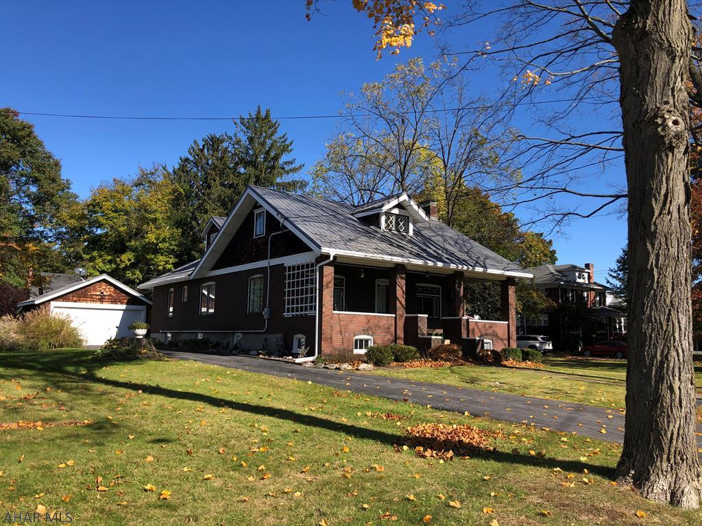 Llyswen - Residential