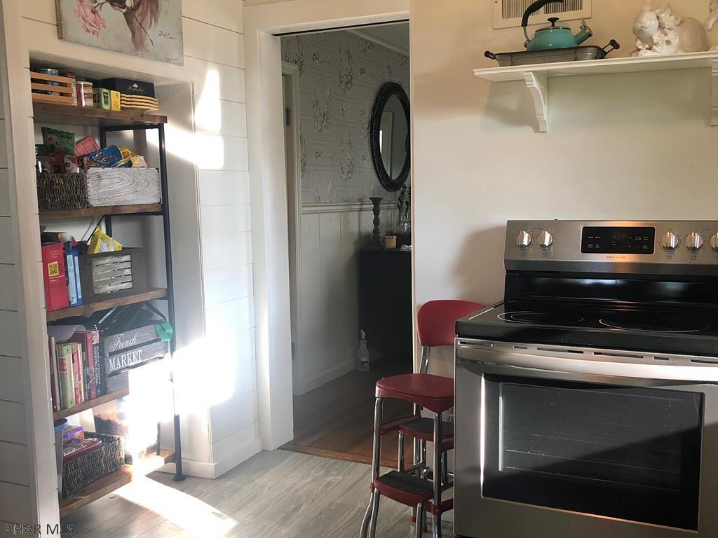 Unknown - Residential